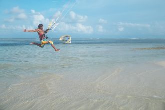 extreme sports kite sufing