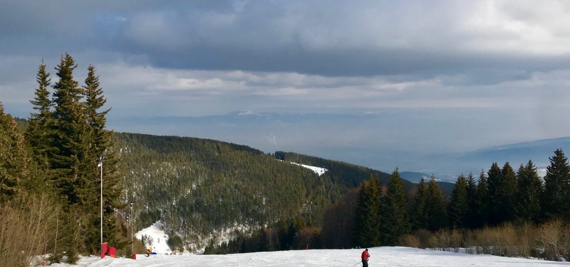 https://www.cocodeewanderlust.com/wp-content/uploads/2019/02/Weekend-Ski-Trip-in-Sofia-slopes.jpg